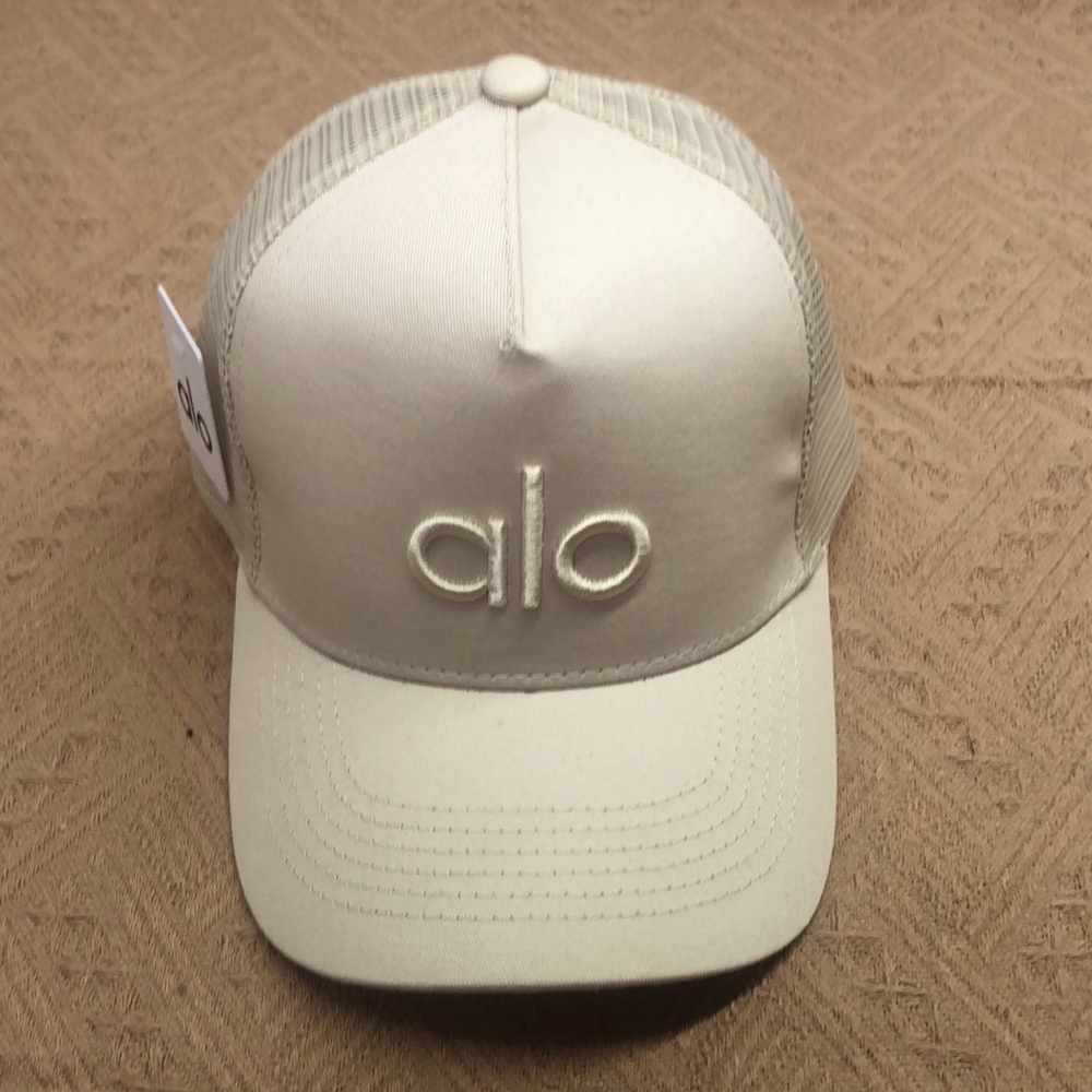 🤍NWT ALO Yoga District Trucker Hat - Picture 2 of 7